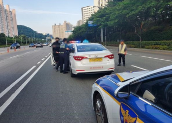 바람 잘 날 없는 공군…이번엔 병사가 술먹고 택시 훔쳤다