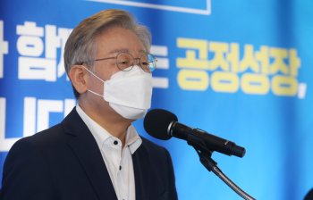 이재명 “우려했던 상황, 지금이라도 전국민 100% 지급해야“