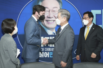 이재명, 미 상원의원에게 “한일합병은 미국 승인 때문“