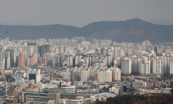 18억에서 46억으로…서울 대형아파트, 현 정부서 폭등