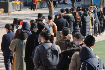 오미크론 환자 12명 늘어 모두 24명…수도권 중심 전방위 확산 우려