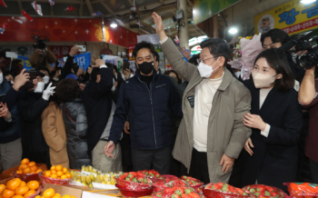 이재명·김혜경, 코로나 음성…기존 일정 취소하고 공공병원 방문