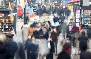 '시끄럽다' 신고, 불법체류자 14명 모여 파티하다 딱 걸렸다