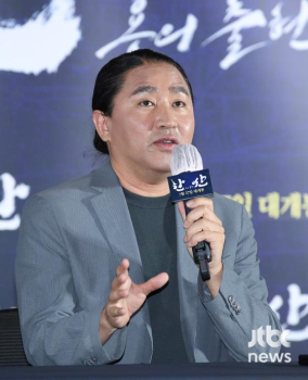 김한민 감독 “'명량' 기대치 않은 흥행…'한산'으로 자긍심·용기 생기길“