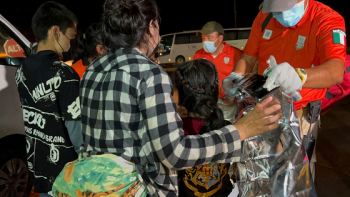 미국 땅도 못 밟은 '아메리칸 드림'…멕시코 화물차서 이민자 98명 구조