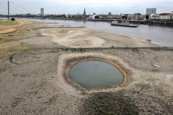 '500년 만의 최악 가뭄' 겪는 유럽…메마른 라인강, 바닥 드러내
