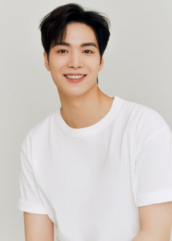 뉴이스트 출신 김종현, 코로나19 확진 '회복에 전념'