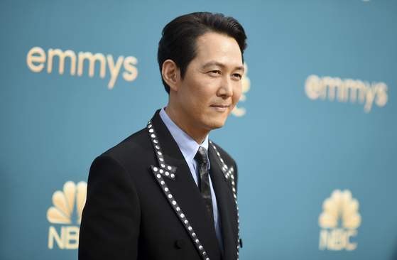 Lee Jung-jae arrives at the 74th Primetime Emmy Awards on Monday, Sept. 12, 2022, at the Microsoft Theater in Los Angeles. (Photo by Richard Shotwell/Invision/AP) 091222128375    〈저작권자(c) 연합뉴스, 무단 전재-재배포 금지〉