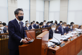 경찰청장, '성남FC 의혹' 이재명 송치에 “보완 수사서 추가 증거 발견“