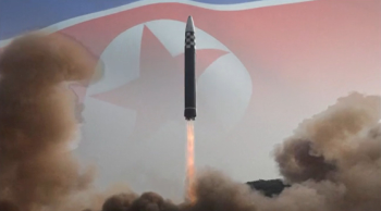합참 “북 ICBM 발사…비행거리 1000㎞·고도 6100㎞·마하22“