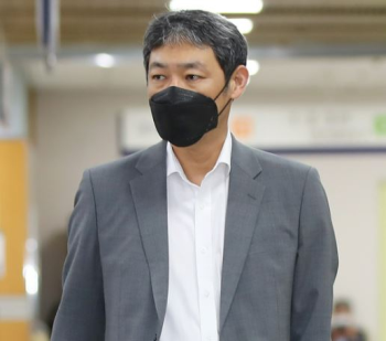 유튜버 김용호, 박수홍 명예훼손 첫 재판서 혐의 부인