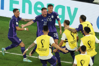 [2022월드컵] 메시 페널티킥 실패에도 아르헨티나, 폴란드 완파…16강 동반 진출