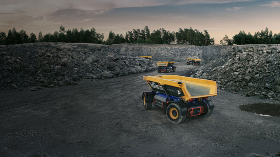 스웨덴 철강기업 SSAB가 생산한 그린스틸로 볼보CE가 그린스틸 트럭을 생산했다.