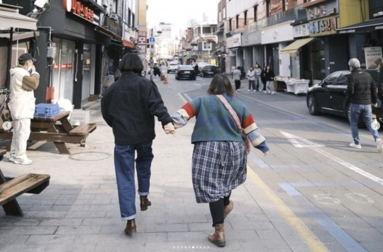 한지민, '우블' 쌍둥이 언니 정은혜 만났다…여전한 우정