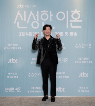 조승우의 저력…'신성한, 이혼' JTBC 드라마 첫 방송 시청률 역대 1위