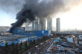 대전 한국타이어 화재로 5개 학교 원격수업·등교 중지·연기