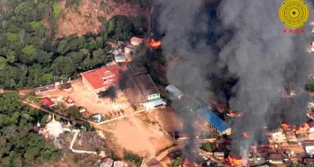 “미얀마군, 수도원에서 승려 3명 포함 민간인 29명 학살“
