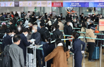 2월 일본 방문한 외국인 10명 중 4명은 한국인