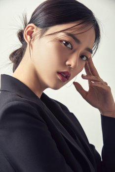 장예은, 4월 13일 컴백… 솔로 데뷔 카운트다운 돌입