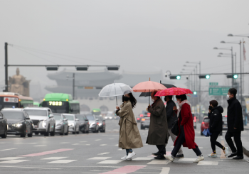 낮 최고 24도, 오전 제주부터 비 시작…곳곳 미세먼지 나쁨