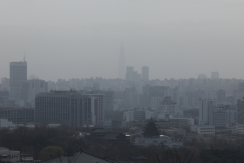 서울 전역 미세먼지 경보발령…“외출 자제 마스크 착용“