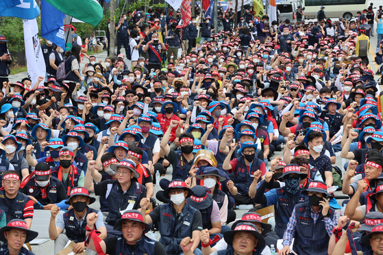 해당 기사와 직접적인 관련이 없는 민주·한국노총의 집회 (자료사진=연합뉴스)