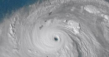 [영상] '슈퍼태풍' 마와르 괌에 접근…우주서 본 사진 보니
