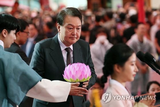 부처님오신날 봉축법요식에 참석한 윤석열 대통령 〈사진=연합뉴스〉