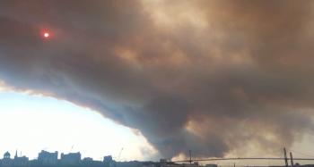 캐나다 서부에 이어 동부서 대형 산불...1만6000여 명 대피