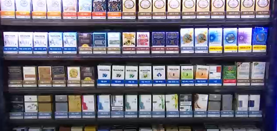 편의점 계산대에서 판매하는 담배들 〈자료=JTBC 뉴스룸〉