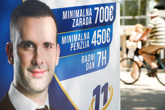 권도형 대표에게 정치 자금을 후원받았다는 의혹에 휩싸인 밀로코 스파이치 대표의 총선 포스터. 〈사진=로이터〉