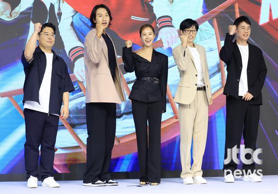 '더존2' 유재석 "촬영하다 만난 결혼식 부부, 사비로 축의금 내"