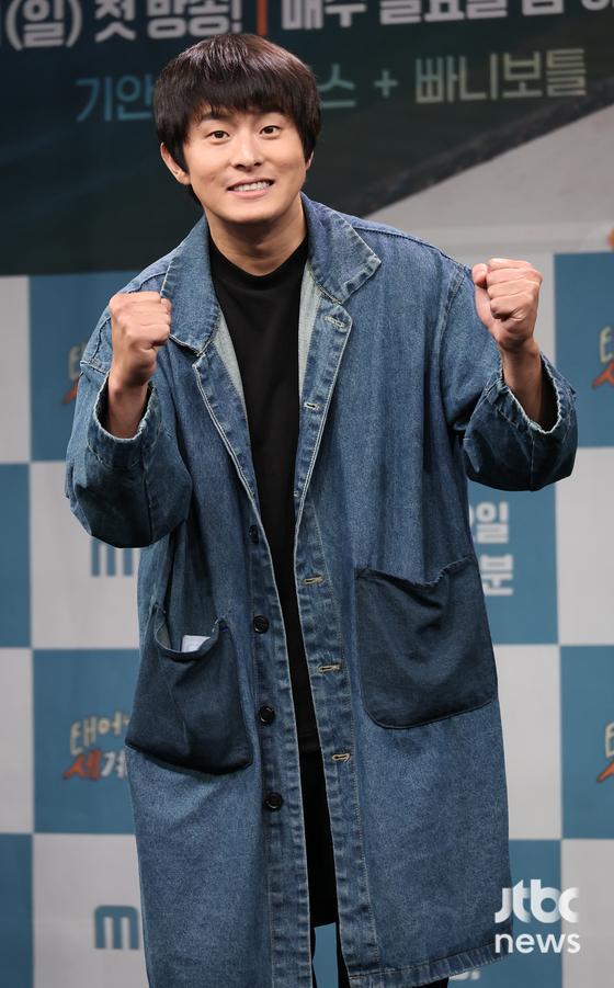 9일 오후 서울 마포구 상암동 MBC에서 예능 프로그램 '태어난 김에 세계일주2' 제작발표회가 열렸다. 김지우 PD와 방송인 기안84, 빠니보틀, 덱스가 참석했다. 박세완 엔터뉴스팀 기자 park.sewan@jtbc.co.kr (콘텐트비즈니스본부)