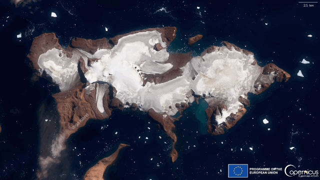 EU의 코페르니쿠스 위성이 포착한 남극 베가 아일랜드(2월 19일 촬영)와 디셉션 아일랜드(3월 17일 촬영)의 모습. (자료: 코페르니쿠스 기후변화서비스)