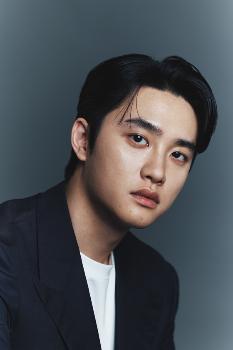 '더문' 도경수 “상상보다 더 고생…연기 호평 VFX 도움 컸다“ 