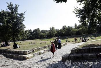 독일 베를린 공원서 여성 성폭행한 20대 남성 2명 붙잡혀