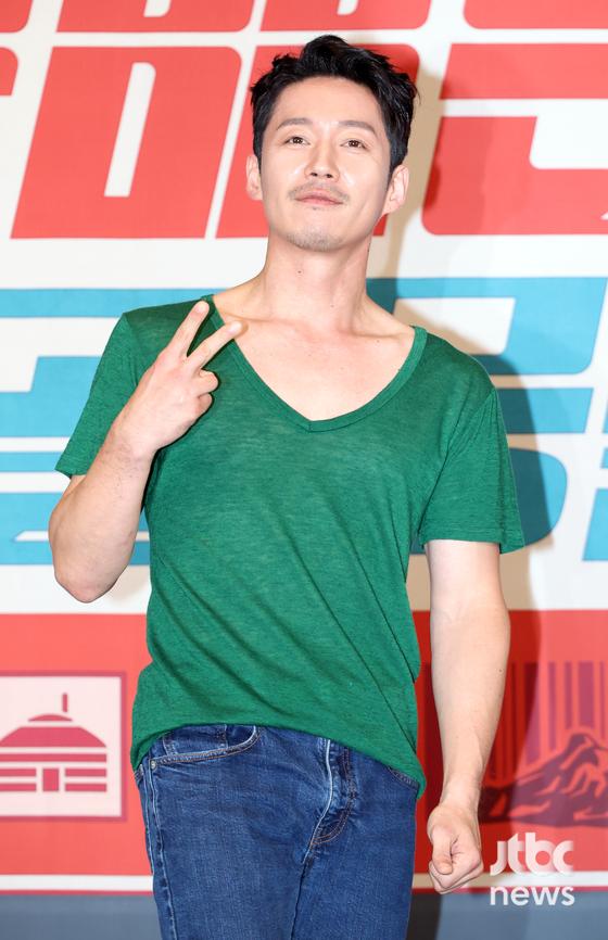 2일 오후 서울 서초구 잠원동 리버사이드호텔에서 JTBC 예능 '택배는 몽골몽골' 제작발표회가 열렸다. 김민석 PD, 박근형 PD와 김종국, 장혁, 차태현, 홍경민, 홍경인, 강훈이 참석했다. 김현우 엔터뉴스팀 기자 kim.hyunwoo3@jtbc.co.kr (콘텐트비즈니스본부)