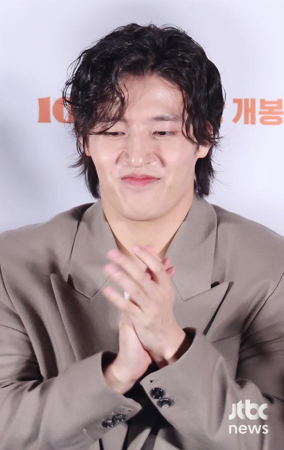 18일 오후 서울 용산구 한강로 CGV 용산아이파크몰에서 영화 '30일' 언론시사회가 열렸다. 남대중 감독과 강하늘, 정소민, 조민수, 김선영, 윤경호, 송해나, 엄지윤이 참석했다. 김현우 엔터뉴스팀 기자 kim.hyunwoo3@jtbc.co.kr (콘텐트비즈니스본부)