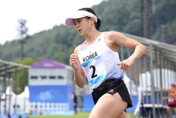 '아시안게임' 근대5종 김선우 은메달…한국 첫 메달 획득