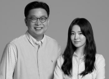 '한글날' 송혜교·서경덕, 美 서부 최대 미술관 한글지도 제공