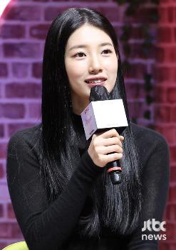 수지 “'이두나!', 더 나이 들기 전에 예쁘게 표현할 수 있을 것 같아“