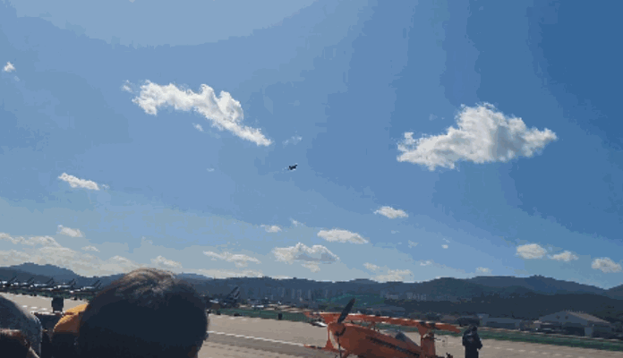KF-21 보라매 비행 모습. 〈영상=김천 기자〉