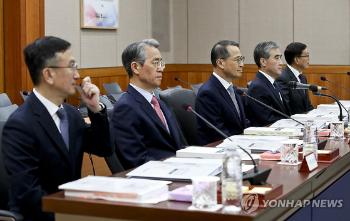 국정원 “김정은, 팔레스타인 지원 방안 지시...무기 판매 가능성“