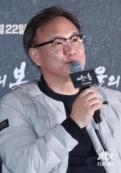 '서울의 봄' 감독 “12·12사태 영화화, 최근까지도 기념하는 모습 싫었다“