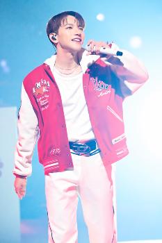 2PM 준케이, 오사카서 5년만 단독 콘서트 마침표