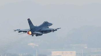 군산서 주한미군 F-16 추락…조종사 비상탈출