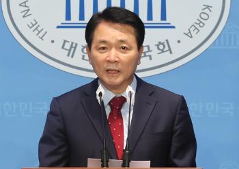 성일종 “한동훈 이른 등판, 야당 공격에 상처 날 수도“