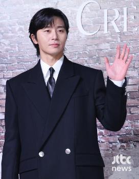 '경성크리처' 박서준 “경성 최고 멋쟁이 역할, '룩'에 신경썼다“