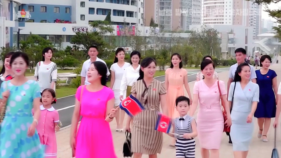 북한 평양 주민들 모습. 〈사진=조선중앙TV/연합뉴스〉