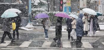 전국 흐리고 대부분 비 또는 눈…낮 최고기온 13도